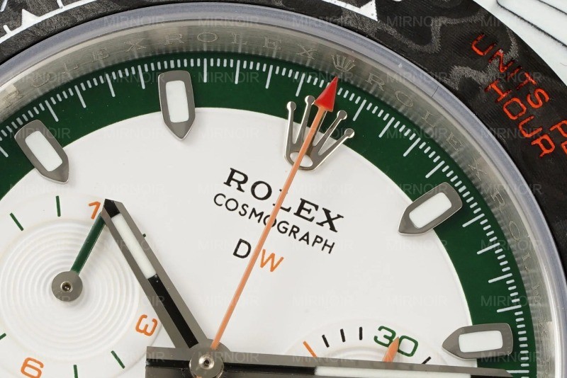 Dong-Ho-Rolex-Daytona-Diw-Carbo-Alpine-Replica-Cao-Cap-Nhat-40mm-14.jpg