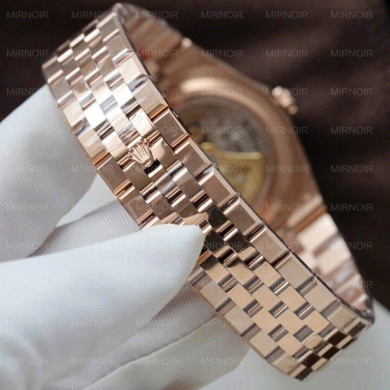 Dong-Ho-Rolex-Land-Dweller-127334-Che-Tac-Mat-Trang-Hoa-Tiet-To-Ong-Dinh-Da-Baguette-40mm-1-1024x1024.jpg