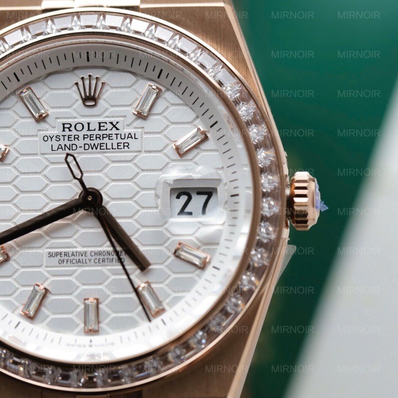 Dong-Ho-Rolex-Land-Dweller-127334-Che-Tac-Mat-Trang-Hoa-Tiet-To-Ong-Dinh-Da-Baguette-40mm-7.jpg