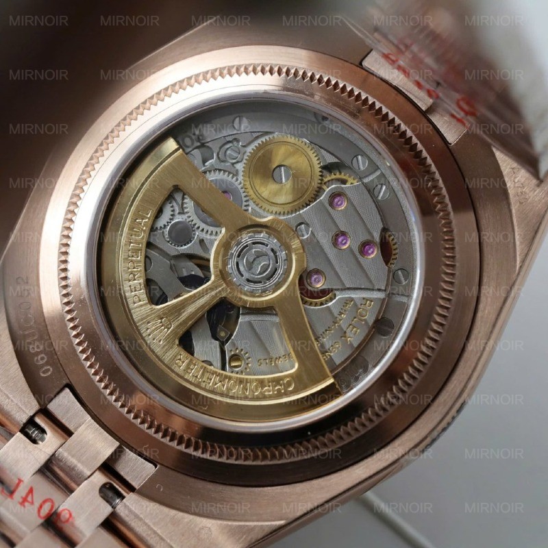 Dong-Ho-Rolex-Land-Dweller-127334-Che-Tac-Mat-Trang-Hoa-Tiet-To-Ong-Dinh-Da-Baguette-40mm-10-1024x1024.jpg