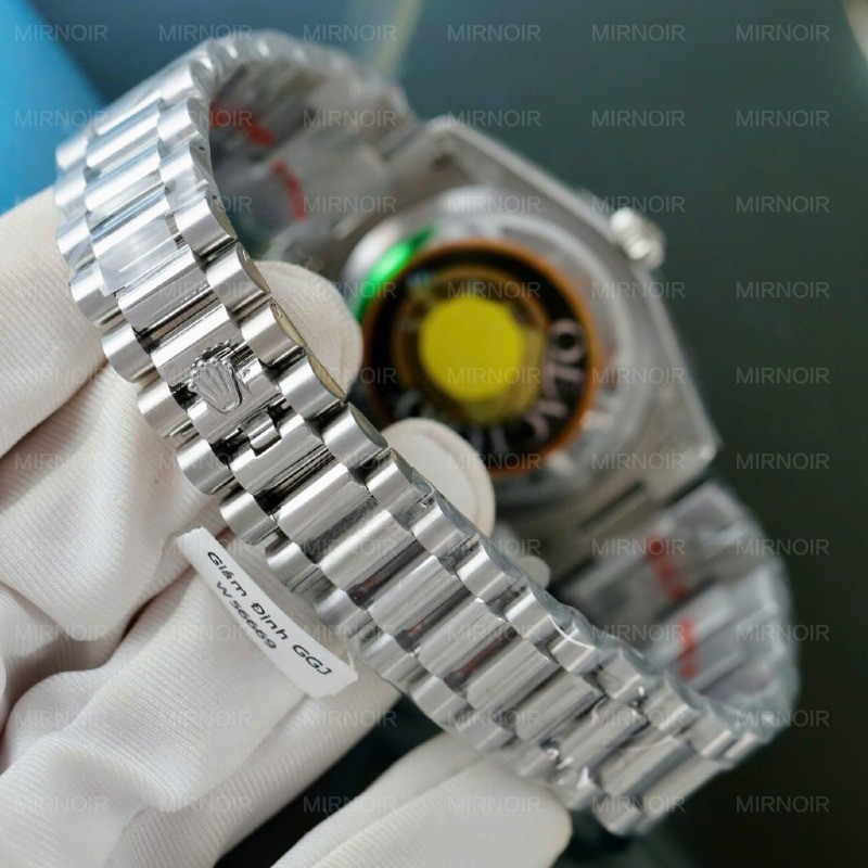 Dong-Ho-Rolex-Day-Date-Mat-Thien-Thach-Che-Tac-Coc-So-Kim-Cuong-Moissanite-Xuong-QF-36mm-1-1024x1024.jpg