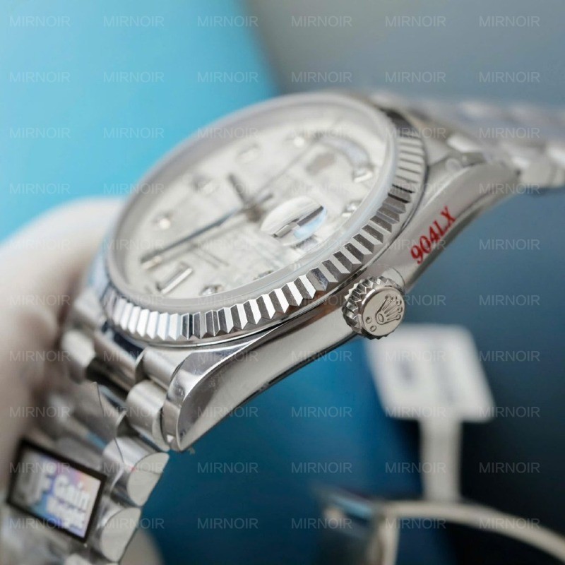 Dong-Ho-Rolex-Day-Date-Mat-Thien-Thach-Che-Tac-Coc-So-Kim-Cuong-Moissanite-Xuong-QF-36mm-7-1024x1024.jpg