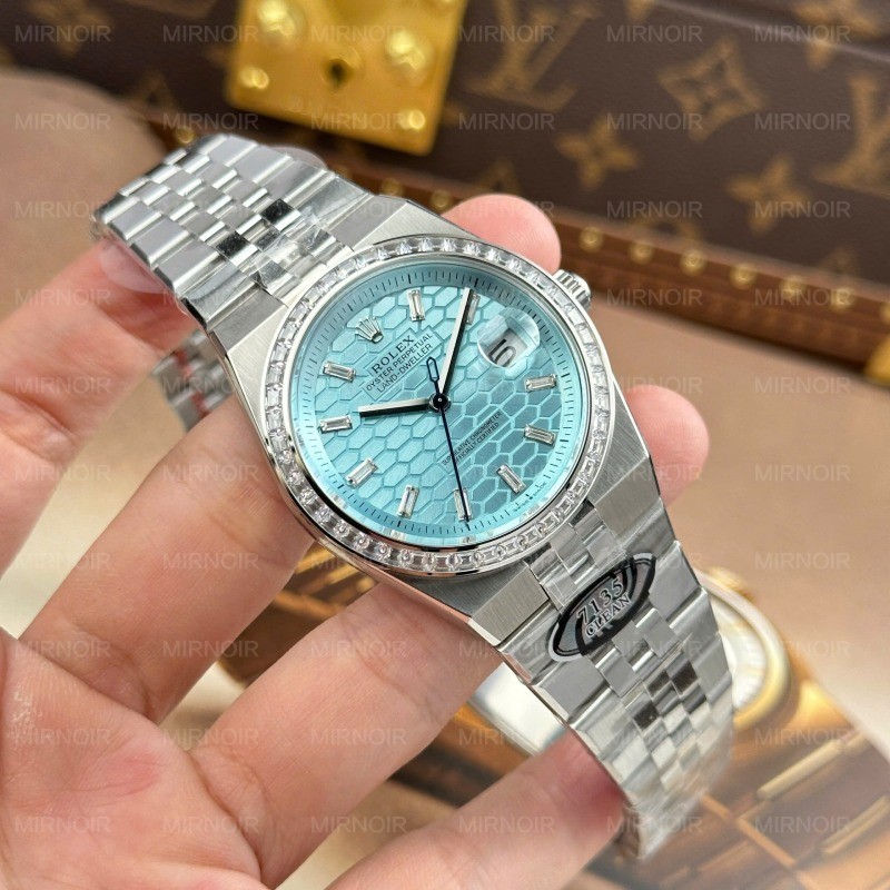 Dong-Ho-Rolex-Land-Dweller-127336-Che-Tac-Mat-Xanh-Bang-Hoa-Tiet-To-Ong-Dinh-Da-Baguette-40mm-2.jpg