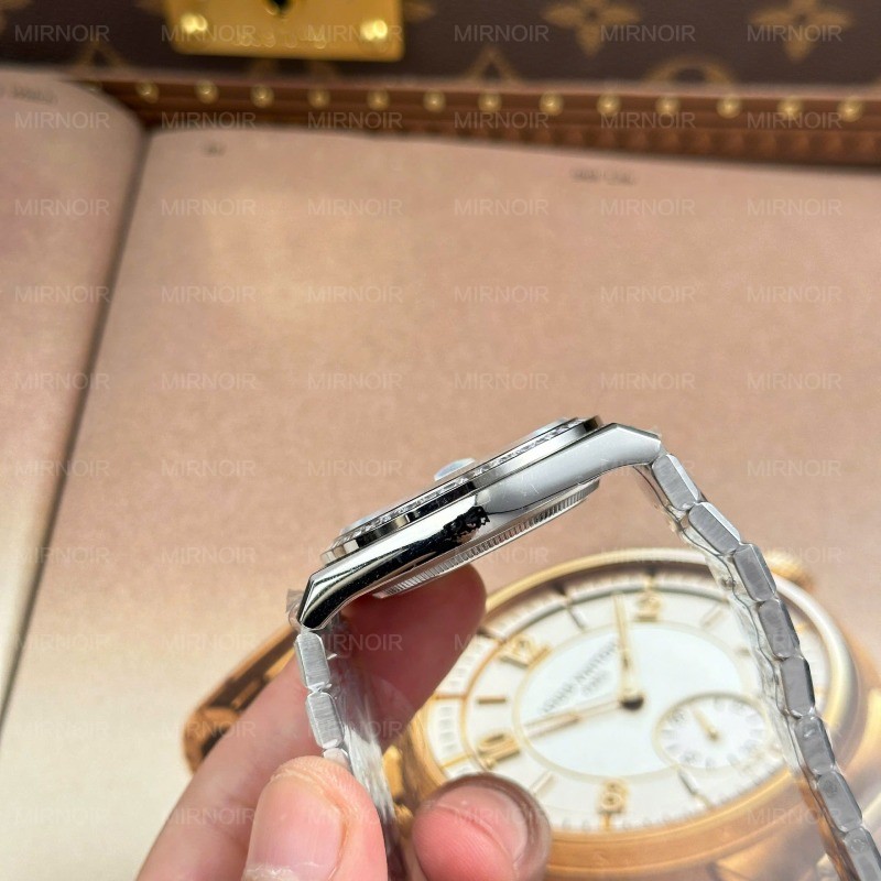 Dong-Ho-Rolex-Land-Dweller-127336-Che-Tac-Mat-Xanh-Bang-Hoa-Tiet-To-Ong-Dinh-Da-Baguette-40mm-10.jpg