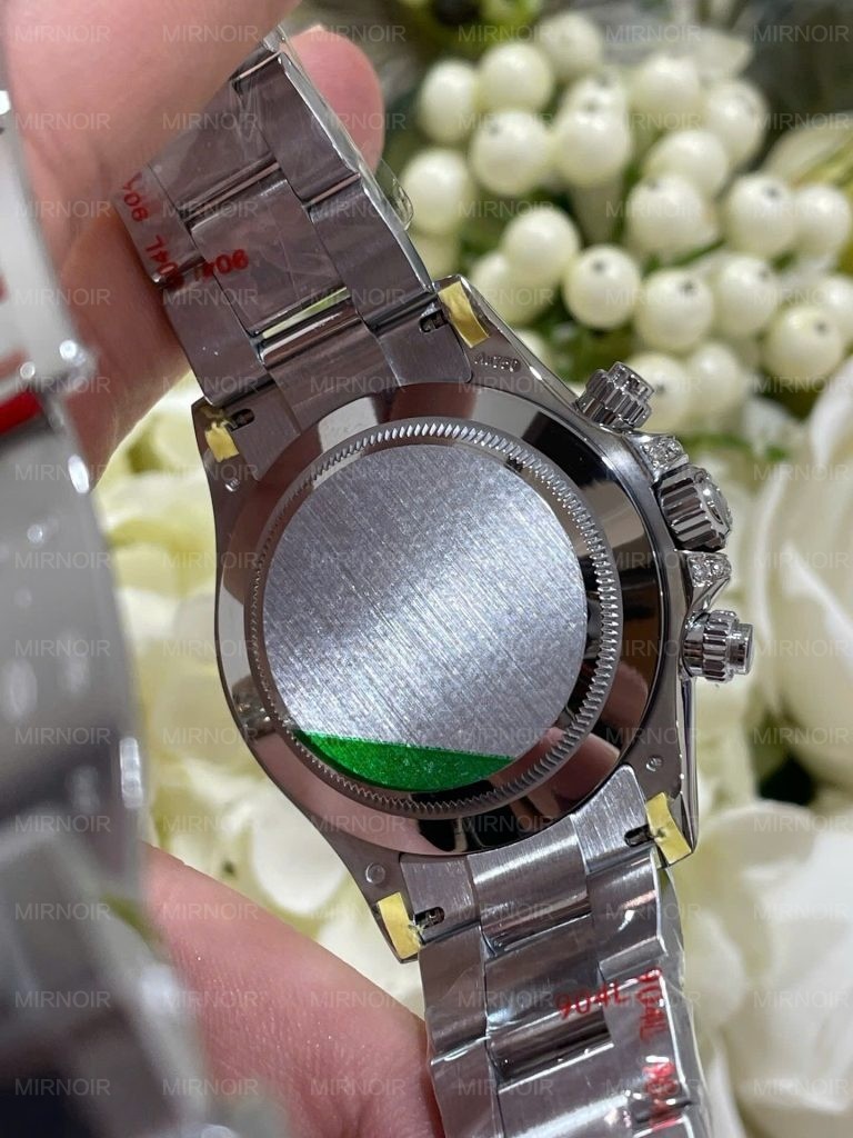 Dong-Ho-Rolex-Che-Tac-Daytona-126599TSA-Boc-Vang-Trang-18K-Da-Sapphire-Xanh-Nhan-Tao-40mm-2-768x1024.jpg