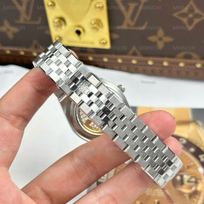 Dong-Ho-Rolex-Land-Dweller-127236-Replica-11-Mat-Xanh-Bang-Hoa-Tiet-To-Ong-36mm-13-1024x1024.jpg