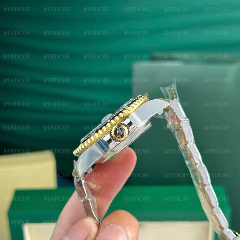 Dong-Ho-Rolex-Sea-Dweller-126603-Replica-11-Mau-Demi-Vang-Mat-Den-Xuong-VS-43mm-4-1024x1024.jpg