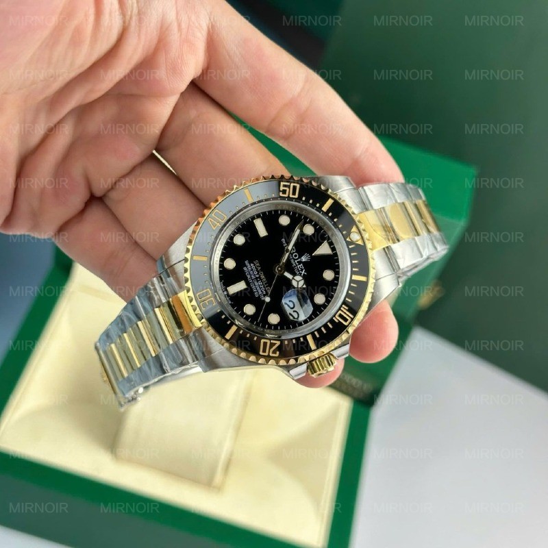 Dong-Ho-Rolex-Sea-Dweller-126603-Replica-11-Mau-Demi-Vang-Mat-Den-Xuong-VS-43mm-13-1024x1024.jpg