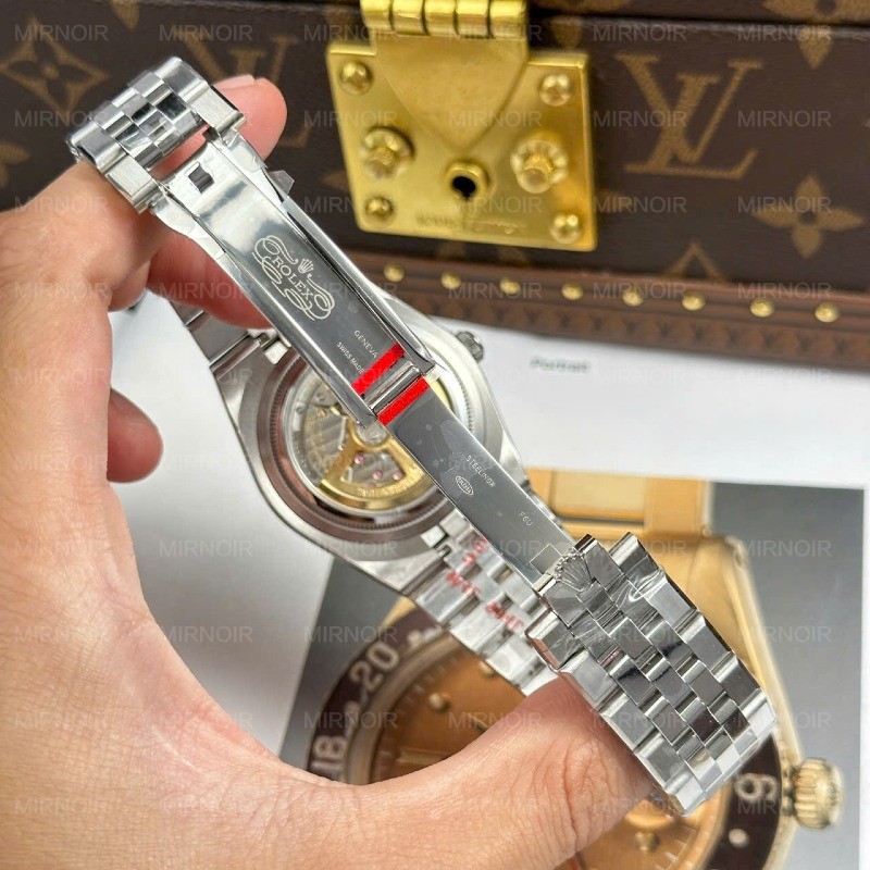 Dong-Ho-Rolex-Fake.jpg