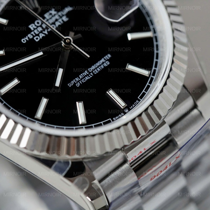 Dong-Ho-Rolex-Day-Date-Replica-11-Mat-Den-Coc-So-Da-Quang-Xuong-GM-40mm-17.jpg