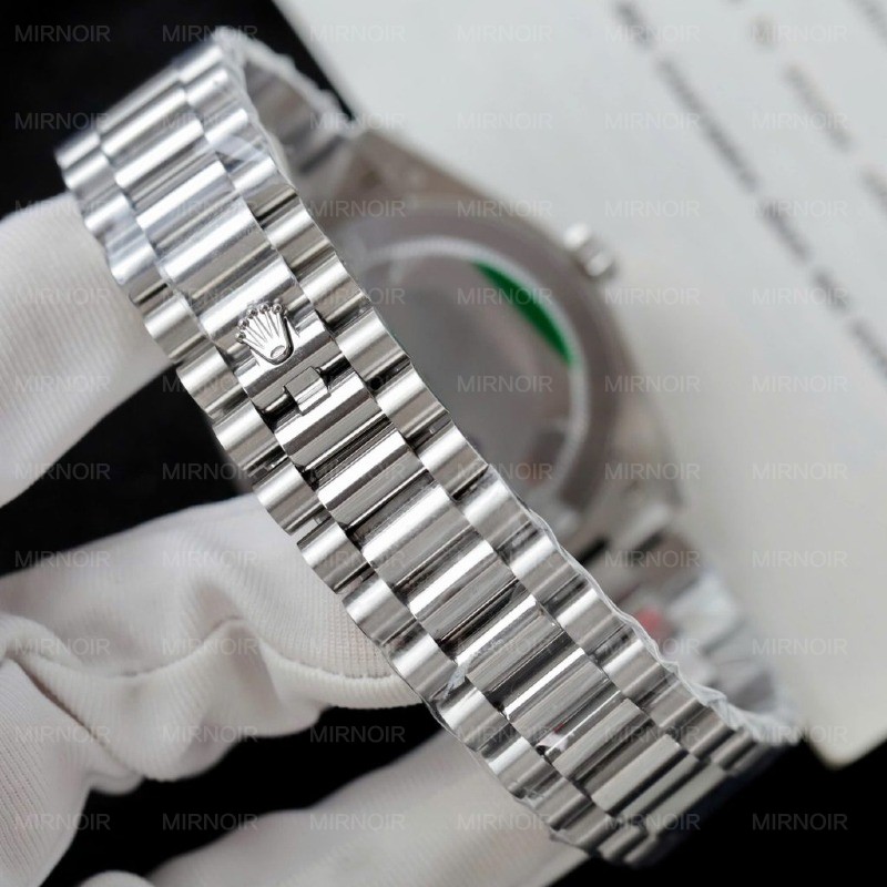Dong-Ho-Rolex-Day-Date-Replica-11-Mat-Xanh-Bang-Hoa-Tiet-Cheo-Xuong-GM-40mm-1-1024x1024.jpg