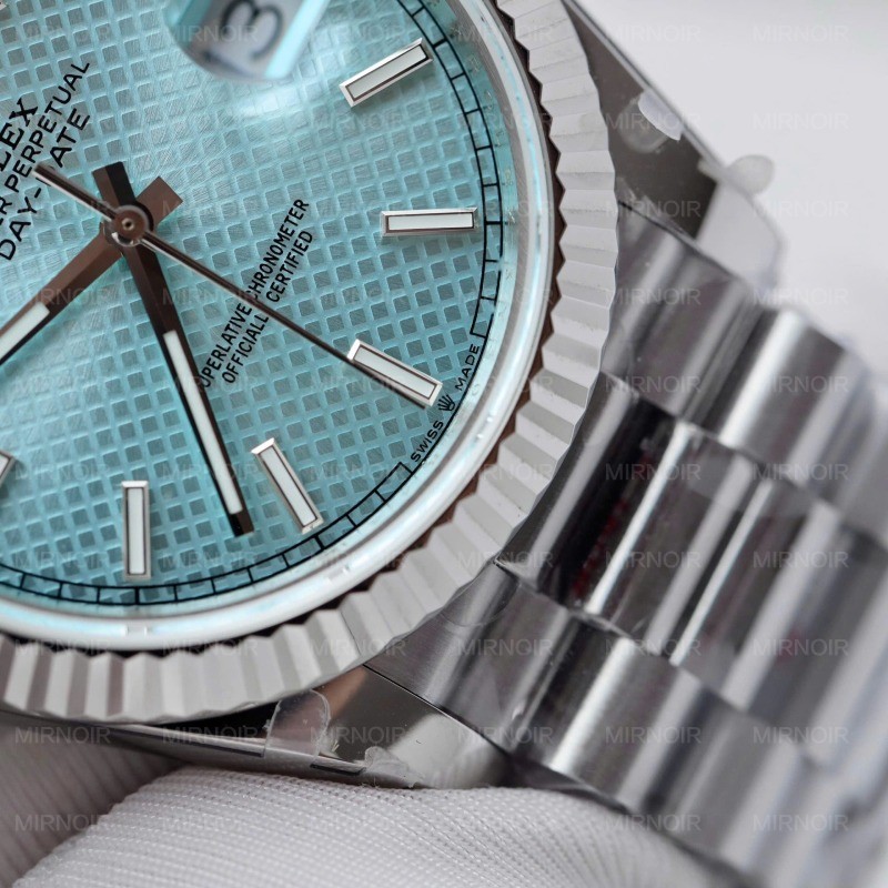 Dong-Ho-Rolex-Day-Date-Replica-11-Mat-Xanh-Bang-Hoa-Tiet-Cheo-Xuong-GM-40mm-8.jpg