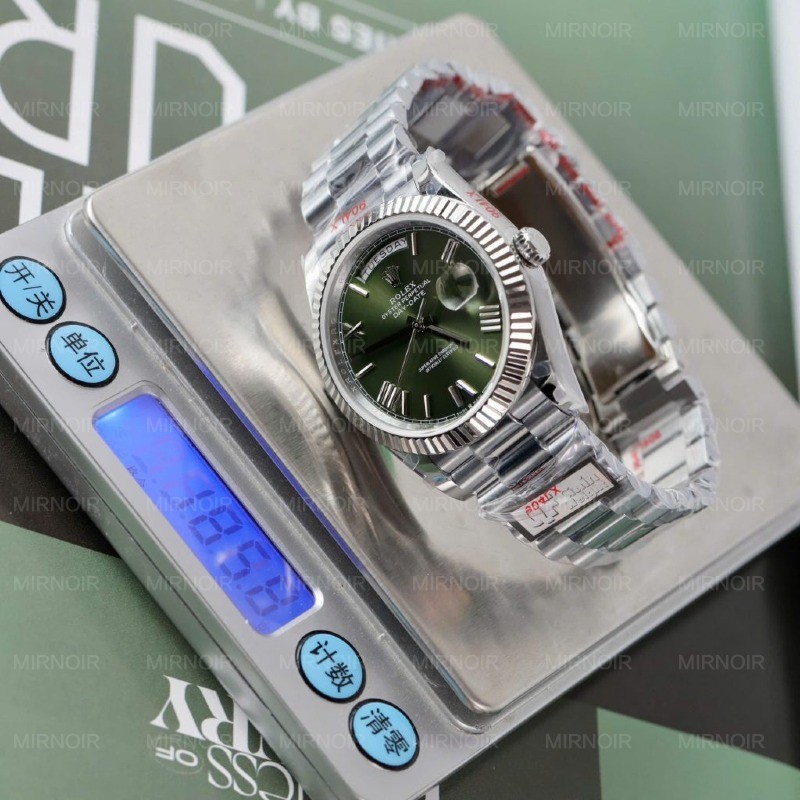 Dong-Ho-Rolex-Che-Tac-Day-Date-Mat-Xanh-La-Cay-Trong-Luong-186-Grams-Xuong-QF-40mm-1-1024x1024.jpg