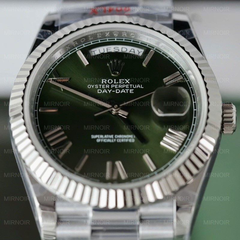 Dong-Ho-Rolex-Che-Tac-Day-Date-Mat-Xanh-La-Cay-Trong-Luong-186-Grams-Xuong-QF-40mm-5.jpg