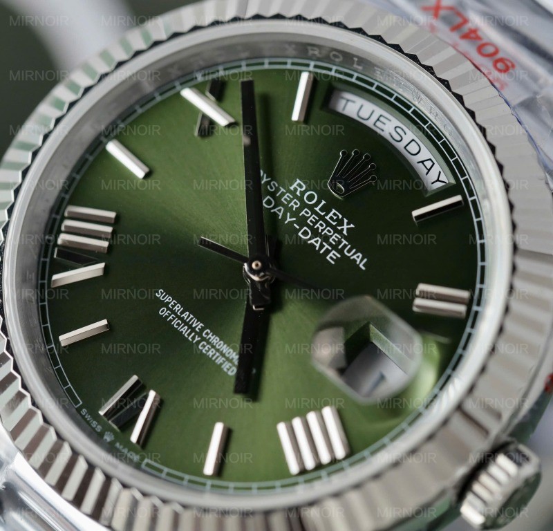 Dong-Ho-Rolex-Che-Tac-Day-Date-Mat-Xanh-La-Cay-Trong-Luong-186-Grams-Xuong-QF-40mm-6.jpg