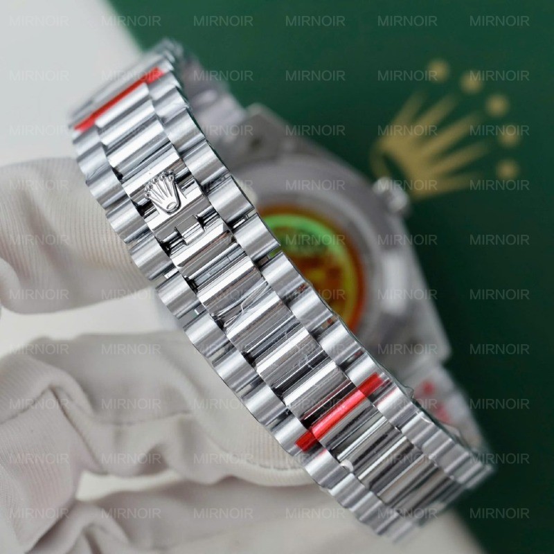 Dong-Ho-Rolex-Replica-11-Day-Date-Mat-Xanh-Bang-Trong-Luong-186-Grams-Xuong-QF-40mm-1-1024x1024.jpg