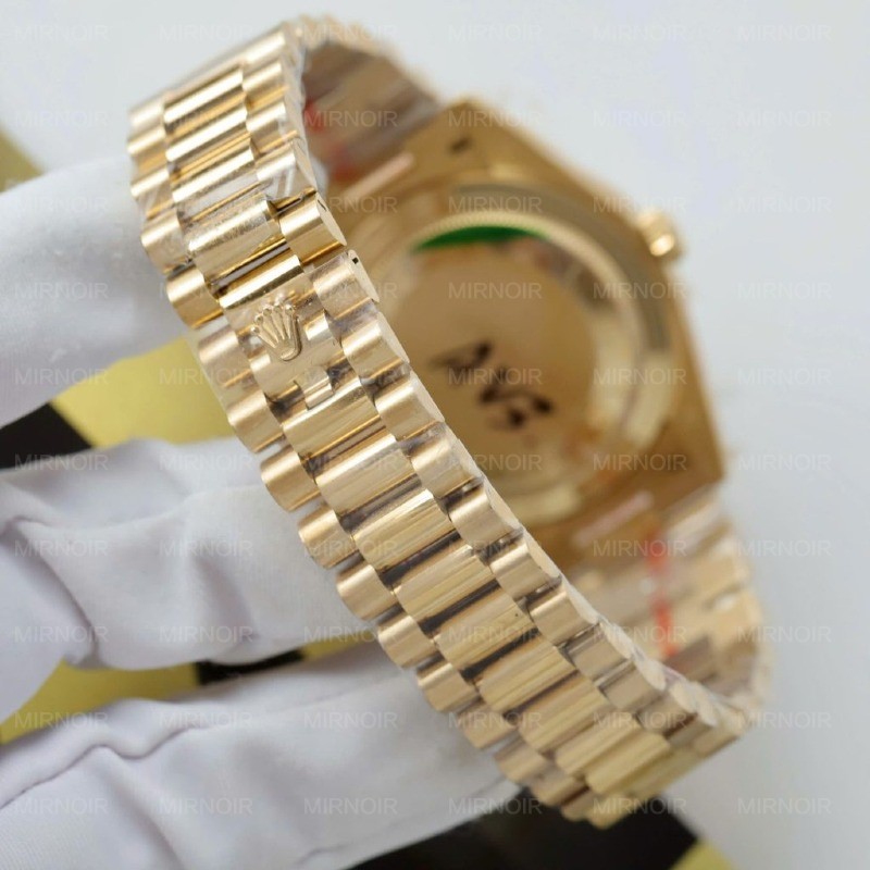 Dong-Ho-Rolex-Day-Date-Rep-11-Mat-Trang-Coc-So-La-Ma-Xuong-GM-40mm-1-1024x1024.jpg