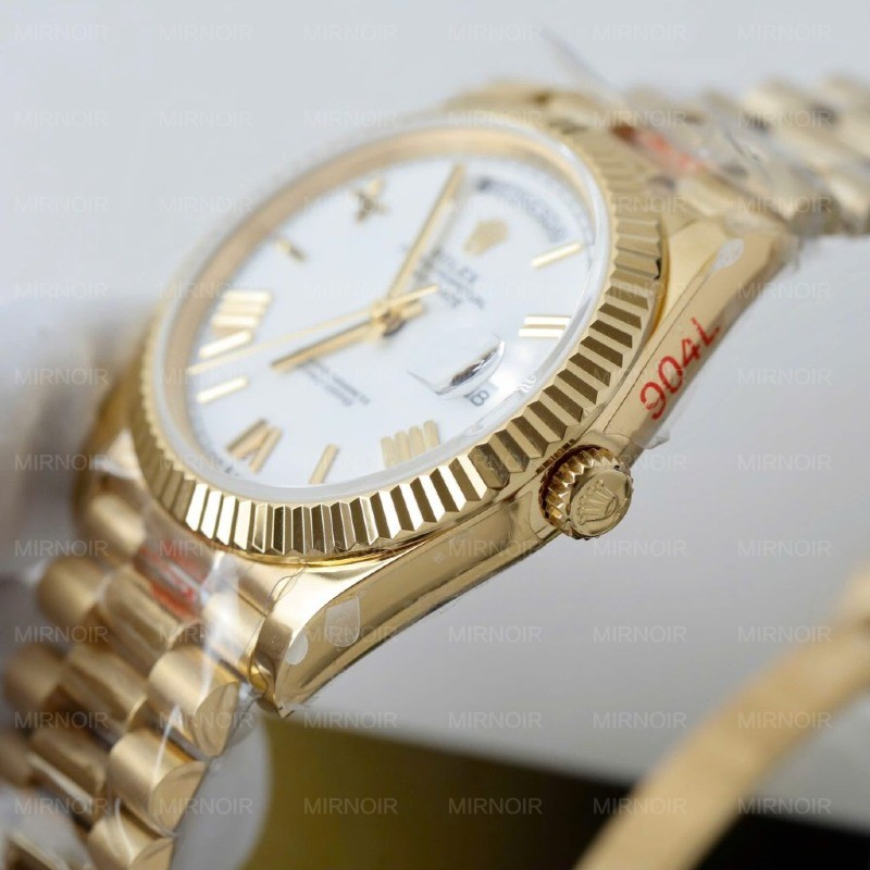 Dong-Ho-Rolex-Day-Date-Rep-11-Mat-Trang-Coc-So-La-Ma-Xuong-GM-40mm-7-1024x1024.jpg