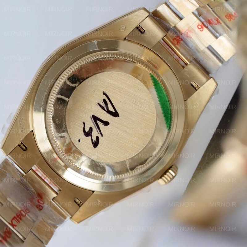 Dong-Ho-Rolex-Day-Date-Rep-11-Mat-Trang-Coc-So-La-Ma-Xuong-GM-40mm-9-1024x1024.jpg