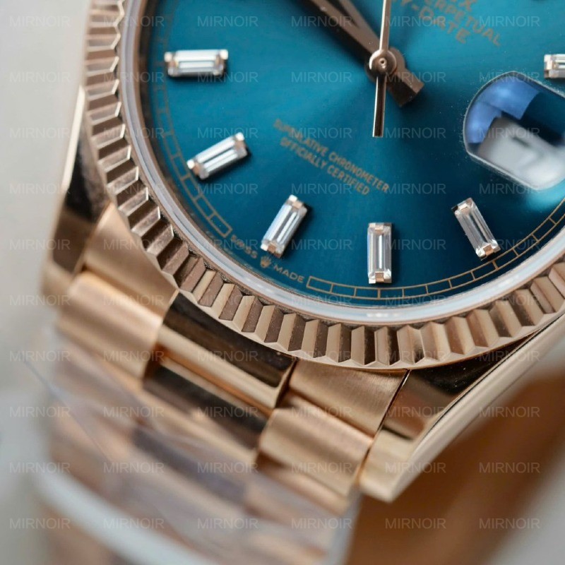 Dong-Ho-Rolex-Day-Date-Mat-Xanh-Luc-Lam-Che-Tac-Boc-Vang-Hong-Xuong-GM-36mm-7-1024x1024.jpg