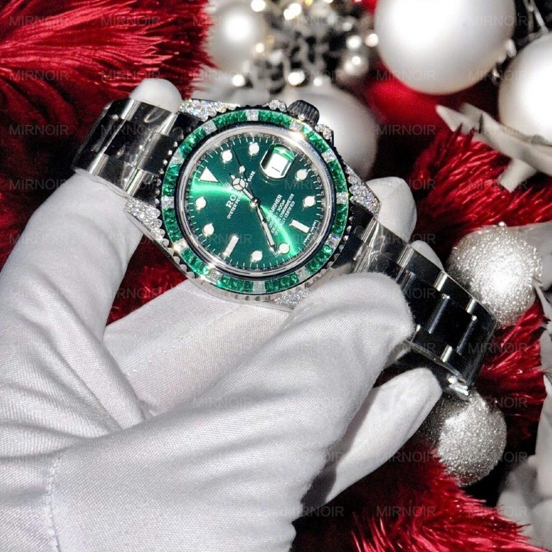 Dong-Ho-Rolex-Submariner-Mat-Xanh-La-Cay-Che-Tac-Dinh-Moissanite-Sapphire-Tong-Hop-41mm-4-1024x1024.jpg