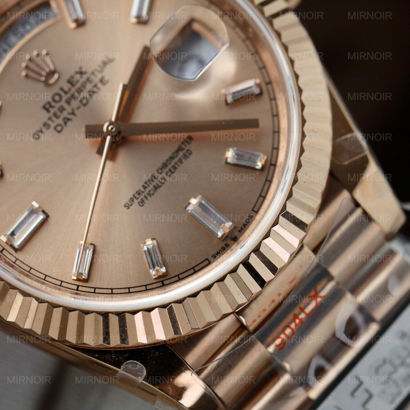 Dong-Ho-Rolex-Day-Date-Mat-Hong-Sundust-Replica-11-Ma-Vang-Hong-Trong-Luong-186-Grams-QF-40mm-5.jpg