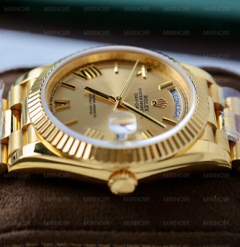 Dong-Ho-Rolex-Day-Date-Mat-Vang-Champagne-Che-Tac-Boc-Vang-That-Nang-176-Grams-Xuong-GM-40mm-4.jpg