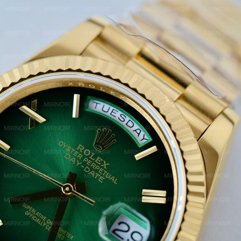 Dong-Ho-Nam-Rolex-Day-Date-Che-Tac-Mat-Ombre-Xanh-La-Cay-Boc-Vang-That-Xuong-GM-40mm-6.jpg