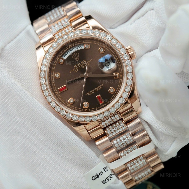 Dong-Ho-Rolex-Day-Date-Mat-So-Chocolate-Che-Tac-Boc-Vang-That-Dinh-Kim-Cuong-Moissanite-36mm-2.jpg