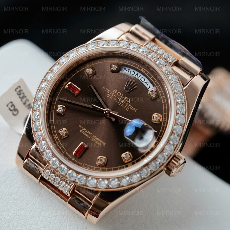 Dong-Ho-Rolex-Day-Date-Mat-So-Chocolate-Che-Tac-Boc-Vang-That-Dinh-Kim-Cuong-Moissanite-36mm-5.jpg