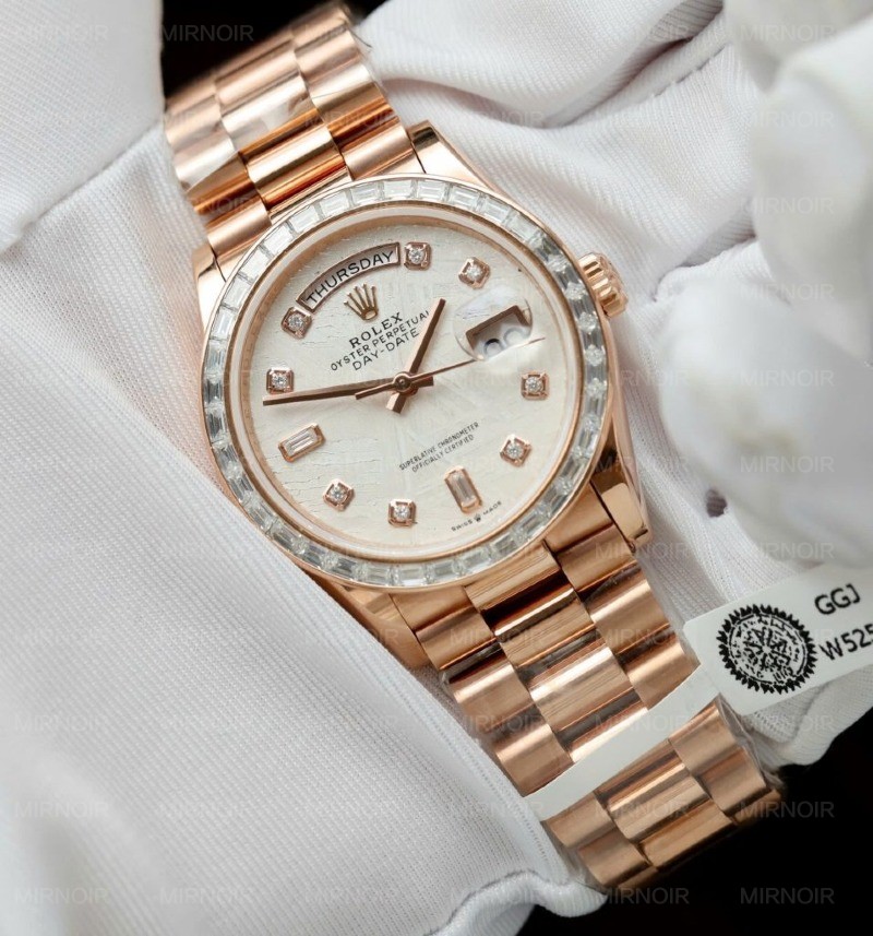 Dong-Ho-Rolex-Day-Date-Mat-Thien-Thach-Tuy-Chinh-Boc-Vang-That-Coc-So-Kim-Cuong-Moissanite-Baguette-36mm-2-956x1024.jpg