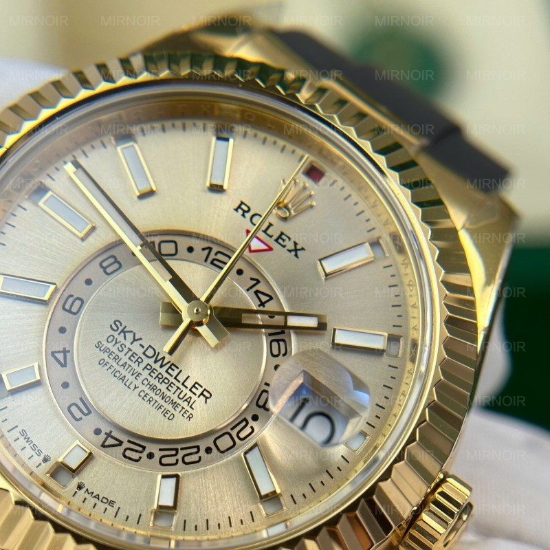 Dong-Ho-Rolex-Che-Tac-Sky-Dweller-Mat-Vang-Champagne-Nang-192-Grams-Xuong-ZF-42mm-5.jpg