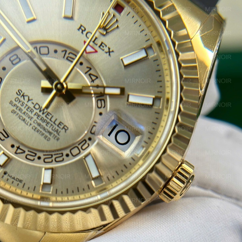 Dong-Ho-Rolex-Che-Tac-Sky-Dweller-Mat-Vang-Champagne-Nang-192-Grams-Xuong-ZF-42mm-6.jpg