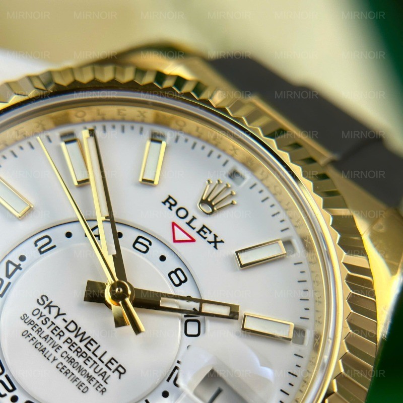 Dong-Ho-Rolex-Replica-11-Sky-Dweller-Mat-Trang-Ma-Vang-Nang-192-Grams-Xuong-ZF-42mm-8.jpg