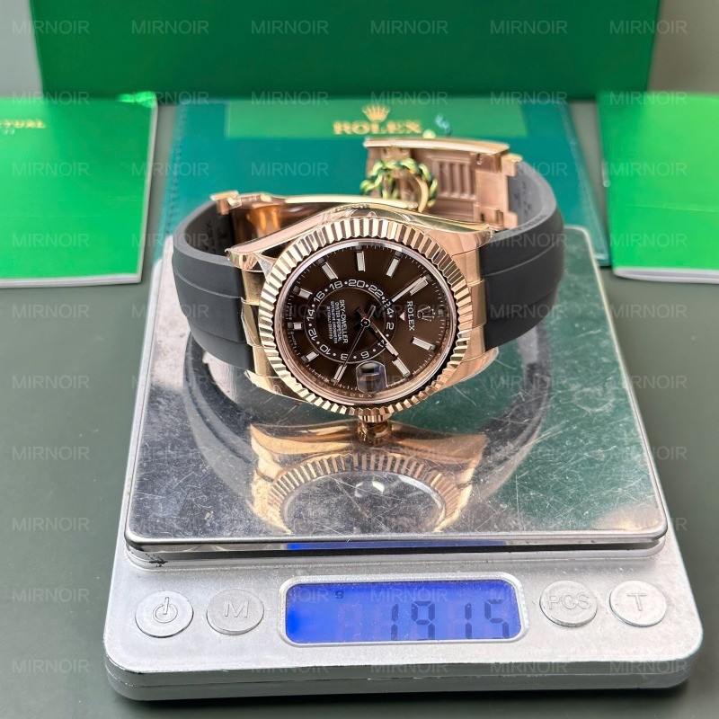 Dong-Ho-Rolex-Sky-Dweller-Mat-Nau-Che-Tac-Ma-Vang-Hong-Nang-192-Grams-Xuong-ZF-42mm-1.jpg