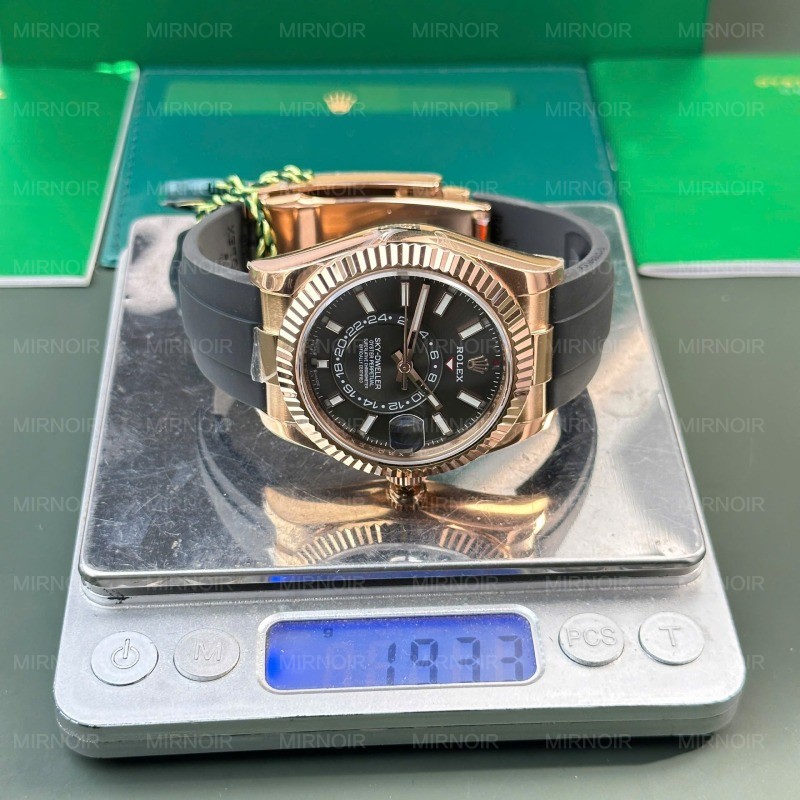 Dong-Ho-Rolex-Sky-Dweller-Mat-Xam-Che-Tac-Ma-Vang-Hong-Nang-192-Grams-Xuong-ZF-42mm-1.jpg