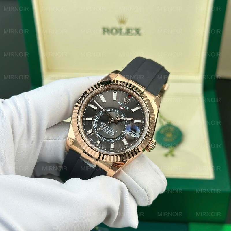Dong-Ho-Rolex-Sky-Dweller-Mat-Xam-Che-Tac-Ma-Vang-Hong-Nang-192-Grams-Xuong-ZF-42mm-5.jpg