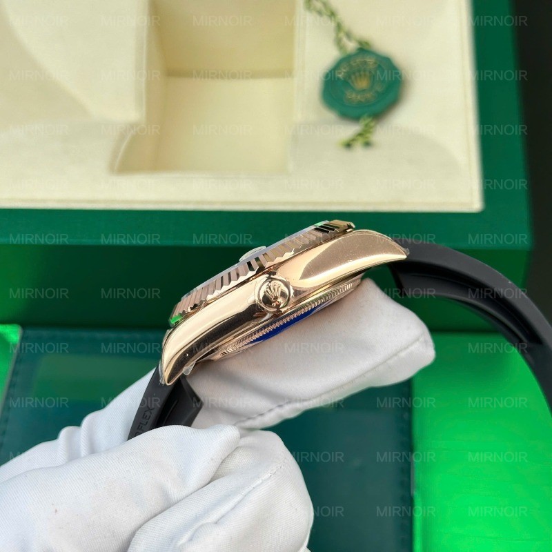 Dong-Ho-Rolex-Sky-Dweller-Mat-Xam-Che-Tac-Ma-Vang-Hong-Nang-192-Grams-Xuong-ZF-42mm-9.jpg