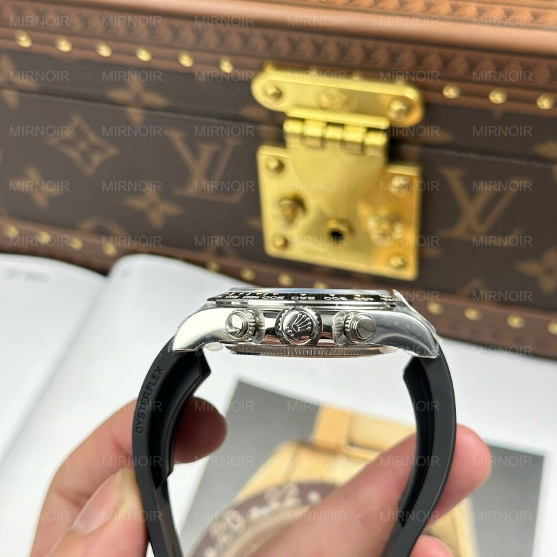 Dong-Ho-Rolex-Cosmograph-Daytona-126519LN-Replica-11-Day-Oysterflex-Xuong-Clean-40mm-11.jpg