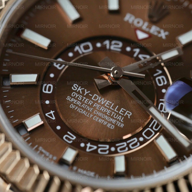 Dong-Ho-Rolex-Sky-Dweller-Che-Tac-Boc-Vang-That-Mat-So-Chocolate-42mm-5.jpg