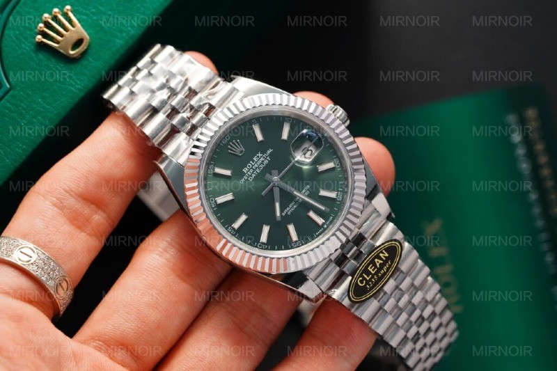 Dong-Ho-Rolex-Datejust-126334-Rep-11-Mat-Xanh-La-Clean-41mm-2-1024x682.jpg
