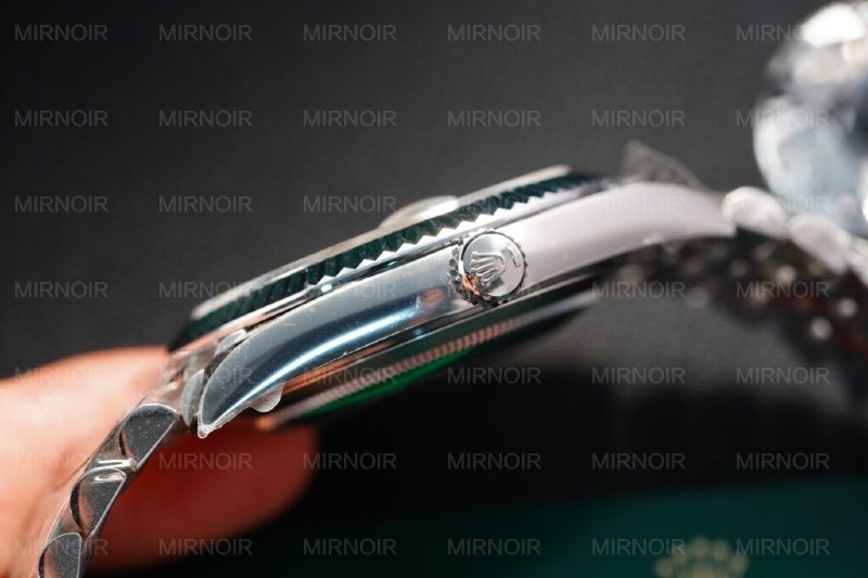 Dong-Ho-Rolex-Replica-1-1024x682.jpg