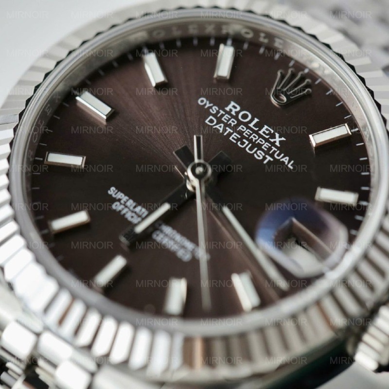 Dong-Ho-Rolex-DateJust-Fake-11-Cao-Cap-Mat-So-Xam-Toi-Nha-May-THB-31mm-3-1024x1024.jpg