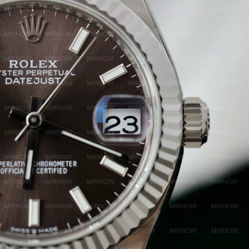 Dong-Ho-Rolex-DateJust-Fake-11-Cao-Cap-Mat-So-Xam-Toi-Nha-May-THB-31mm-6-1024x1024.jpg