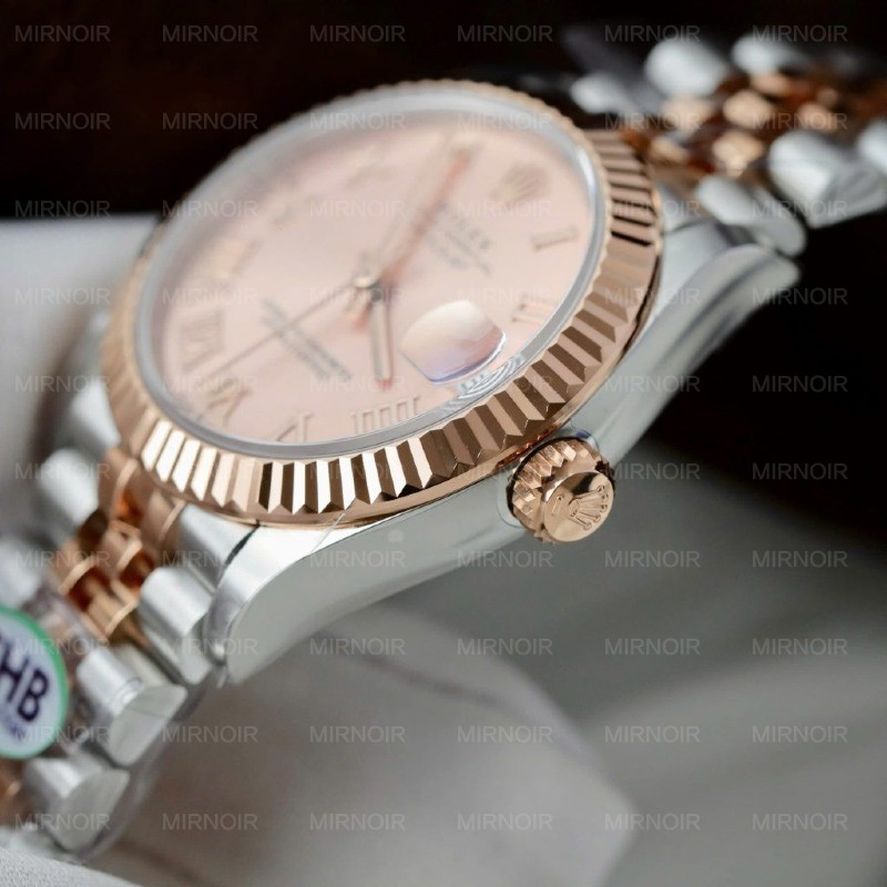 Dong-Ho-Rolex-Nu-DateJust-Replica-1-1-Mat-Hong-Coc-So-La-Ma-Nha-May-THB-31mm-7-1024x1024.jpg