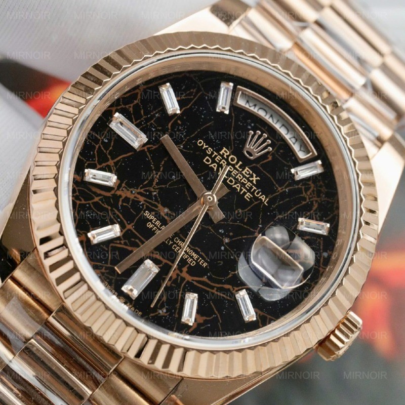 Dong-Ho-Rolex-Day-Date-Mat-Nham-Thach-Che-Tac-Boc-Vang-That-Xuong-QF-40mm-4-1024x1024.jpg