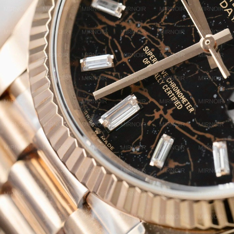 Dong-Ho-Rolex-Day-Date-Mat-Nham-Thach-Che-Tac-Boc-Vang-That-Xuong-QF-40mm-7-1024x1024.jpg