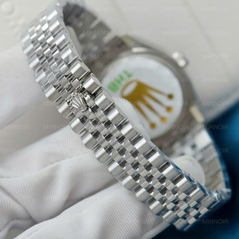 Dong-Ho-Rolex-DateJust-Replica-11-Nu-Mat-Hoa-Mau-Xanh-Blue-Xuong-THB-31mm-3-1024x1024.jpg