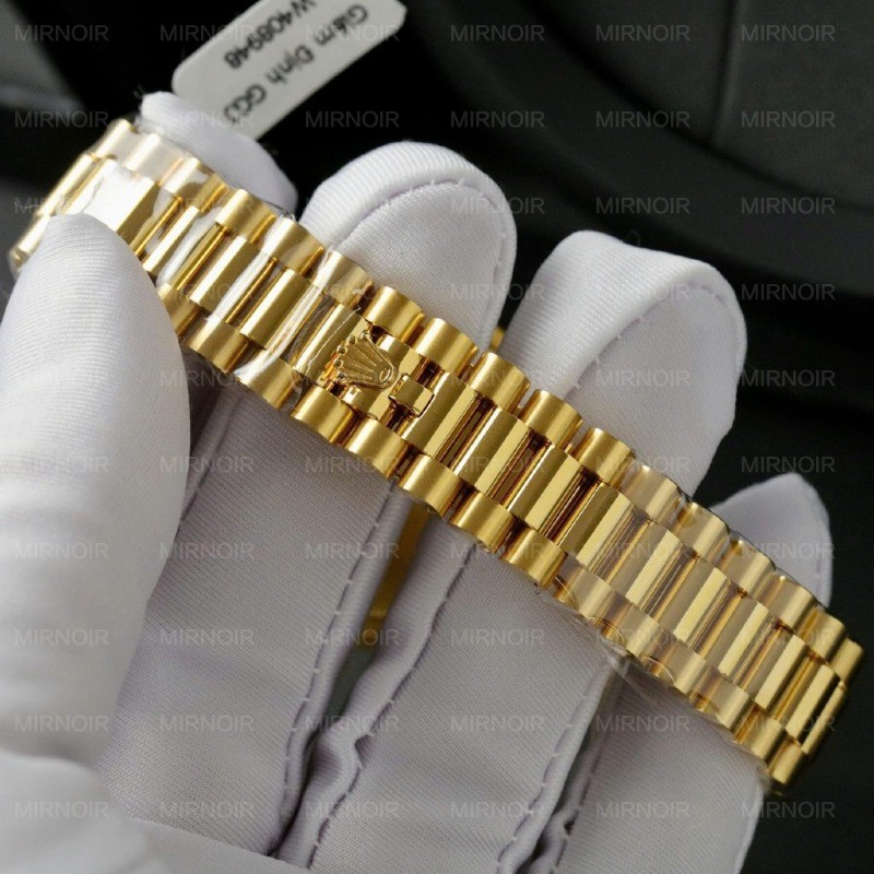 Dong-Ho-Rolex-DateJust-Mat-So-Butterfly-Che-Tac-Boc-Vang-18K-Dinh-Kim-Cuong-Moissanite-31mm-2-1024x1024.jpg