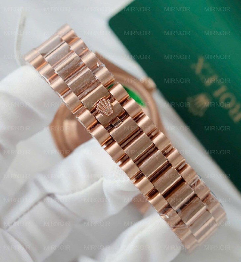 Dong-Ho-Rolex-Day-Date-Che-Tac-Boc-Vang-Hong-Dinh-Kim-Cuong-Tong-Hop-Xuong-GM-36mm-2-944x1024.jpg